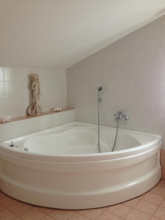 Beb Villa Aurora Carmagnola Luaran gambar