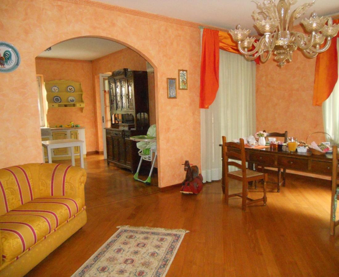 Beb Villa Aurora Carmagnola Bilik gambar